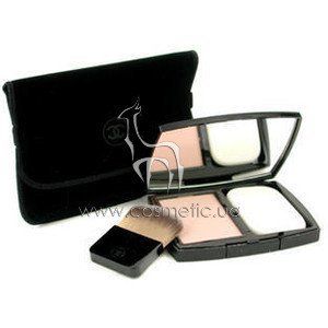 Компактная пудра с эффектом сияния Chanel Vitalumiere Eclat Radiance Comfort Compact Makeup SPF 10